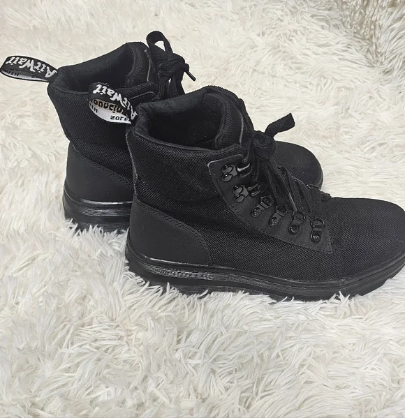 Dr Martens Black Womens Combs Boot Black AW004 6V 04 W - Picture 3 of 12